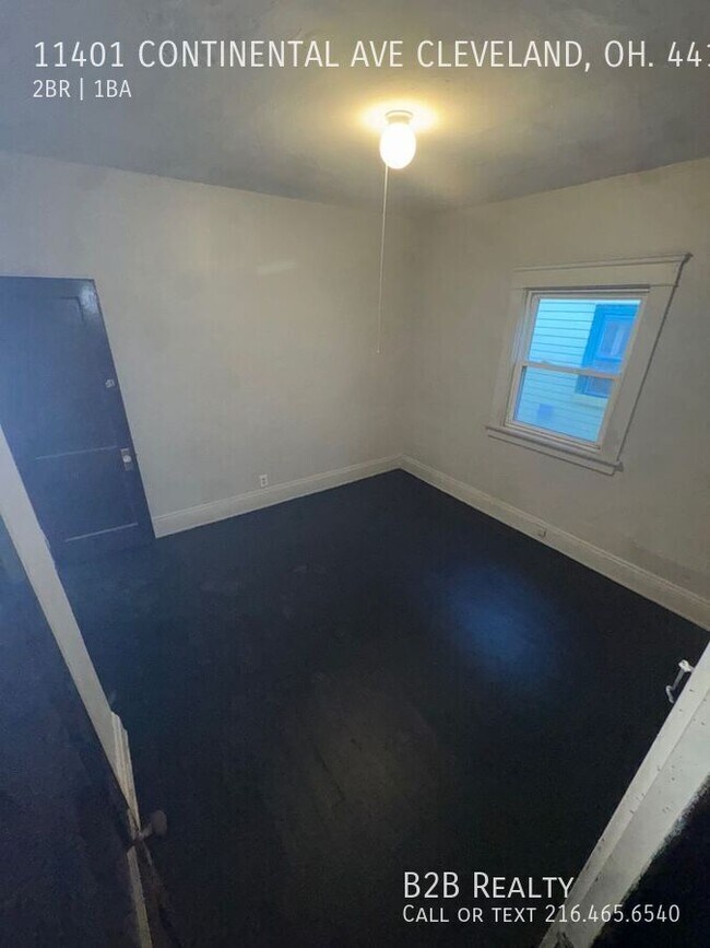 Building Photo - 11401 Continental Ave