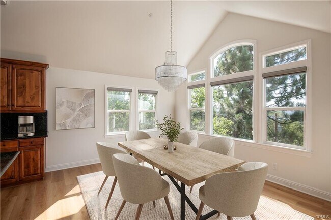 Building Photo - 1477 Sequoia Dr