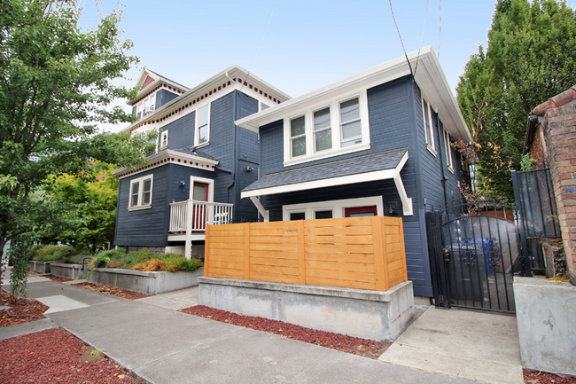 Primary Photo - Eden On Everett 220