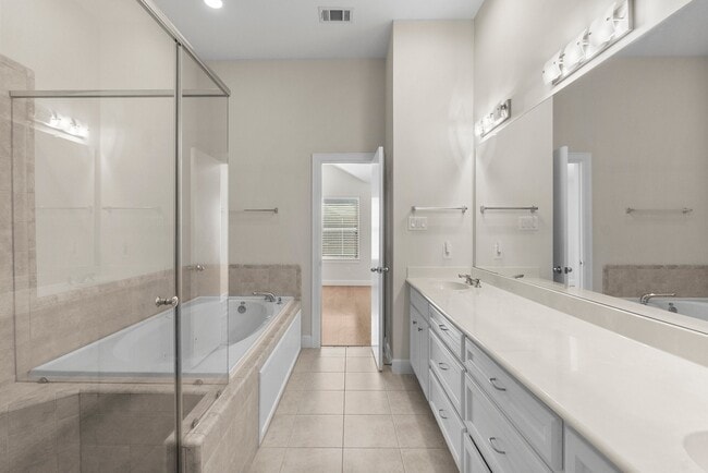 Building Photo - 2710 Hullsmith Dr