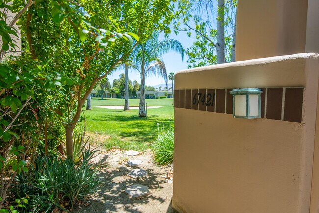 Building Photo - 67421 Toltec Ct