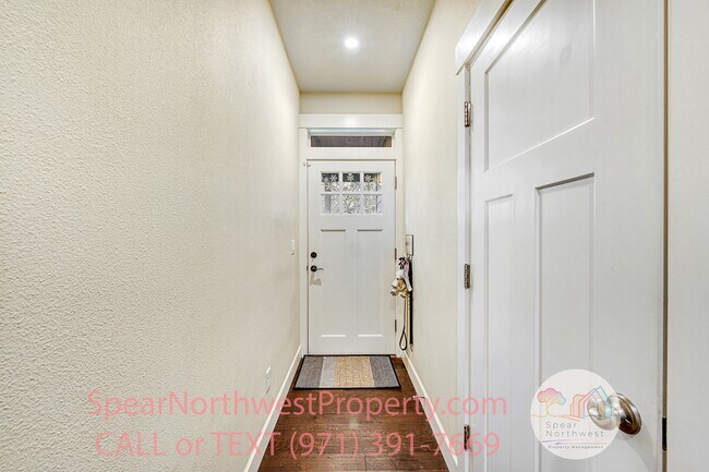 Building Photo - 3954 N Willis Blvd