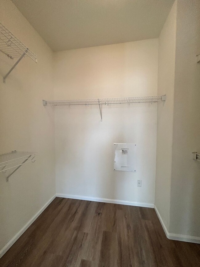 Building Photo - Well Maintained Townhouse in Highlands Ranch