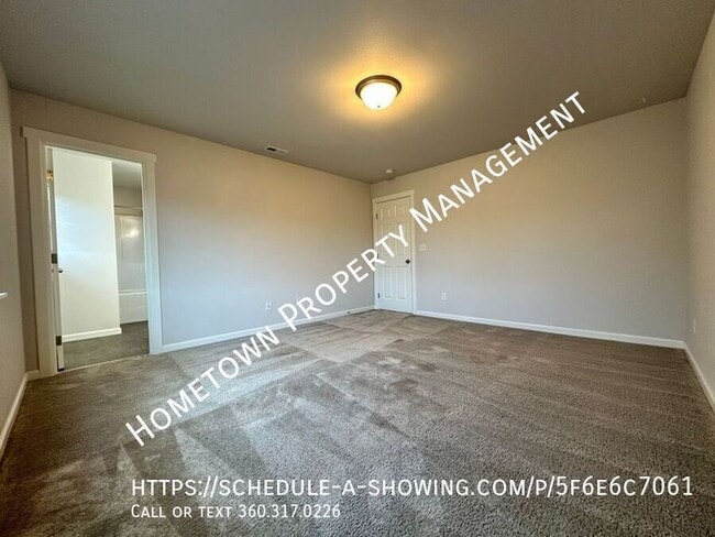 Building Photo - 5347 50th Lp SE