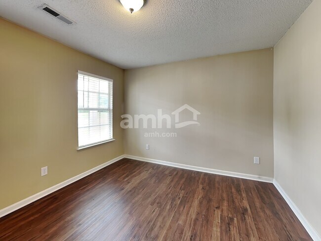 Building Photo - 112 Pope Ln