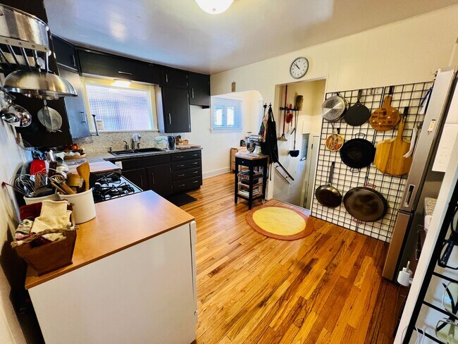 Building Photo - $0 DEPOSIT OPTION! ROSEDALE SUBDIVISION, CHARMING BRICK RANCH, PARTIALLY FINISHED BASMENT, 3 BED,...