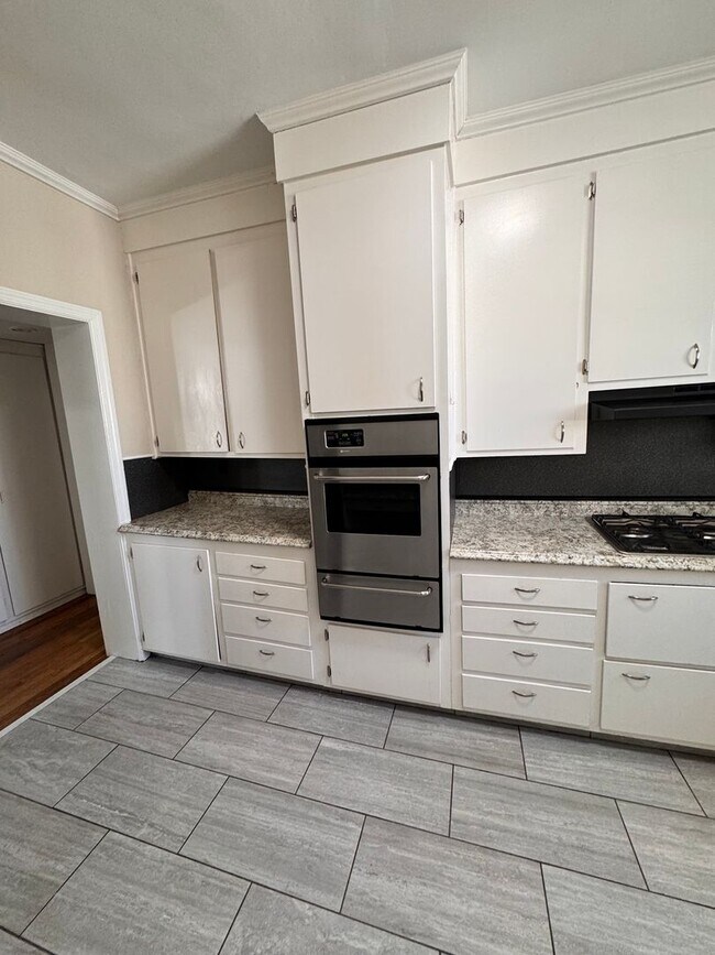 Building Photo - Beautiful 3-Bedroom, 3-Bath Home w/Study in Charleston, SC