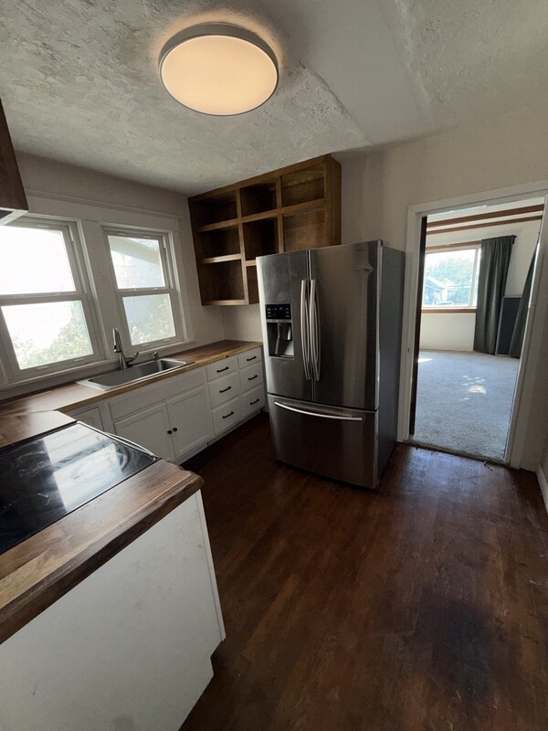 Building Photo - 307 White Ave
