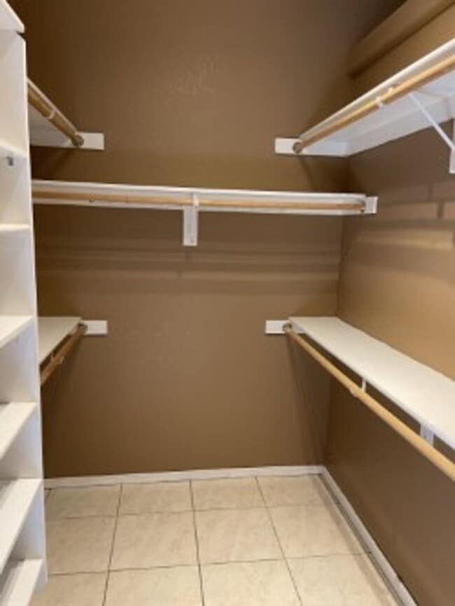 Building Photo - 2295 Senita Dr