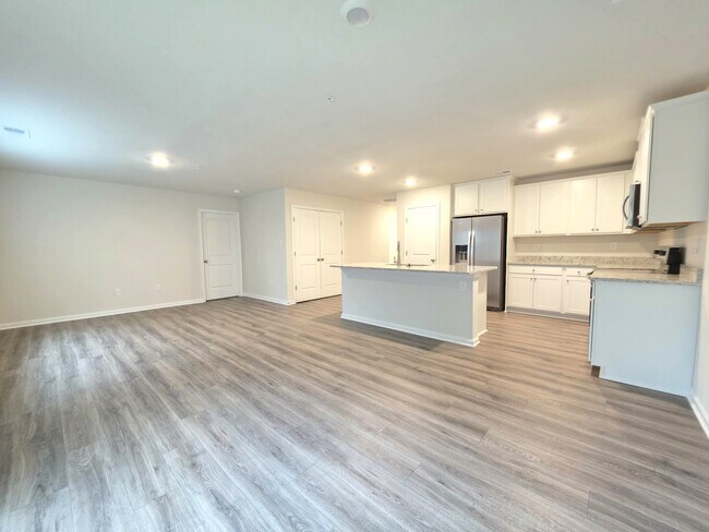 Building Photo - 1105 Albritton Ln