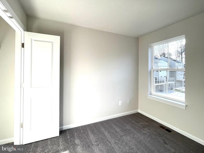 Building Photo - 22732 Tate St