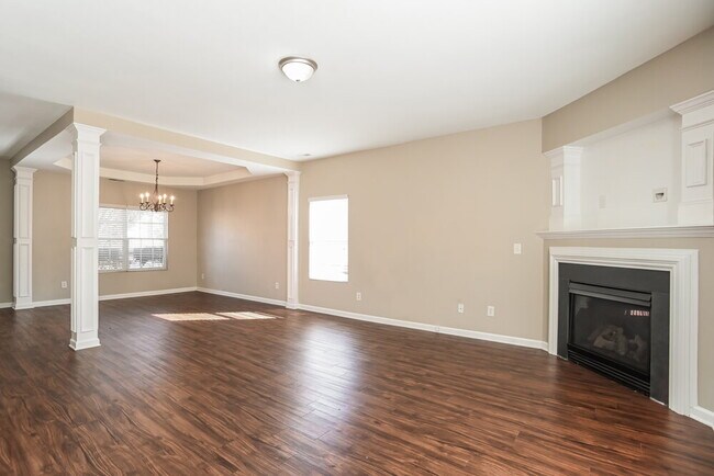 Building Photo - 3011 Saphire Ln