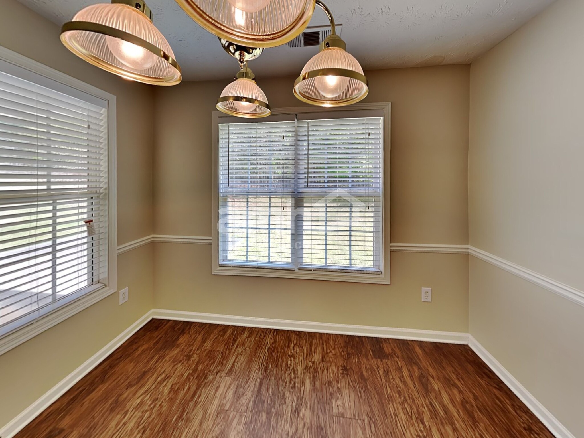 Building Photo - 661 Stonecrest Dr