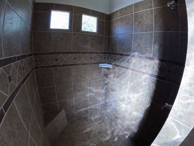 Building Photo - 2210 Dakota Dr