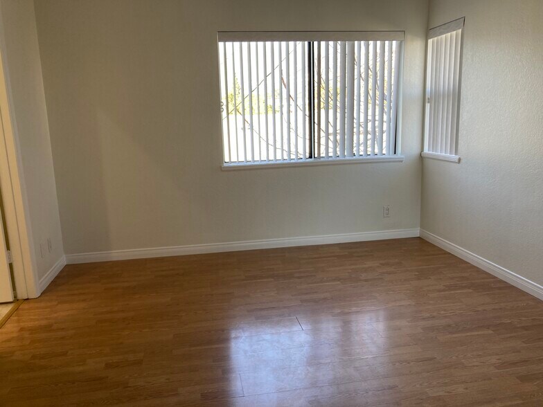 Bedroom 1 - 431 W Lexington Dr