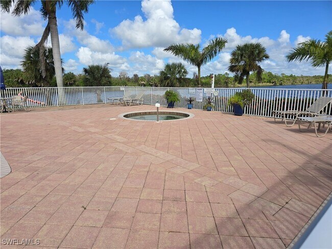 Building Photo - 25069 Peacock Ln