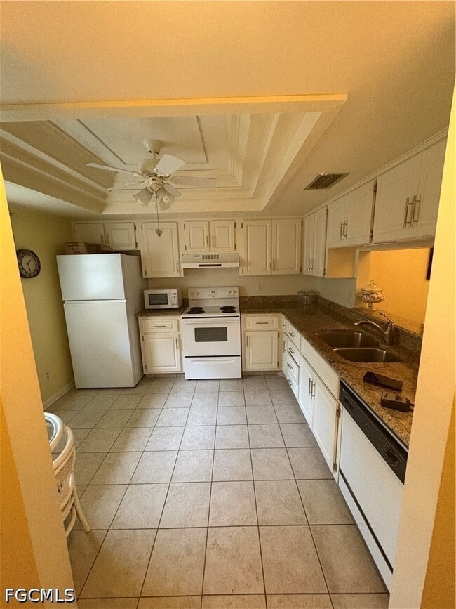 Building Photo - 6116 Whiskey Creek Dr