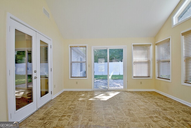 Building Photo - 315 Wood Ridge