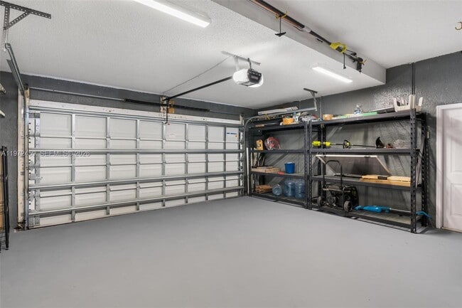 Building Photo - 1140 SW 150th Terrace