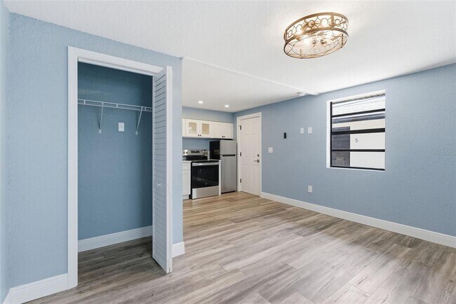 Building Photo - 113 145th Ave