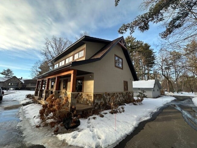 Building Photo - 1 Bedroom Home on Gull Lake! Beautiful Sun...