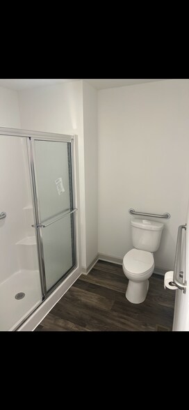 Building Photo - 465 Stewart Ct