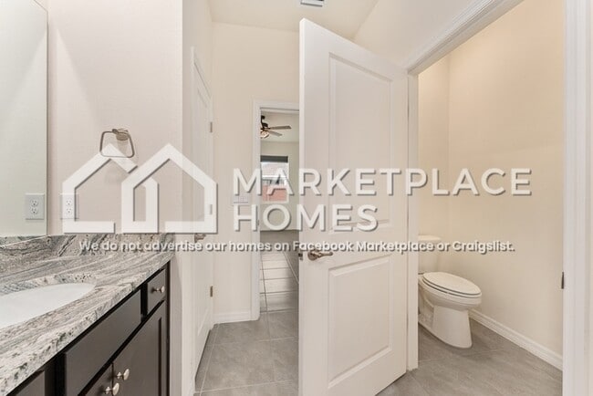 Building Photo - 4170 NW 48th Ter Rd