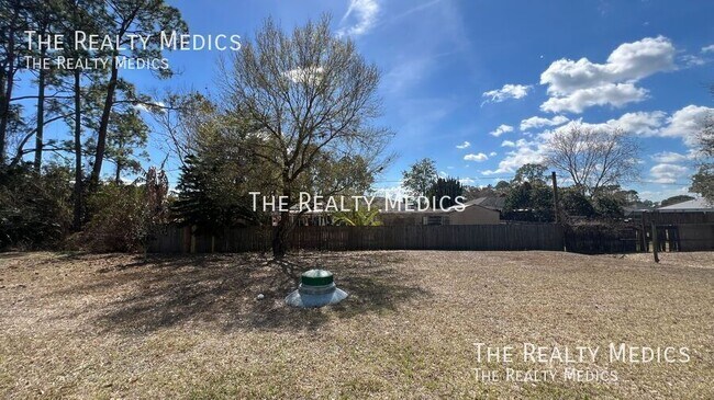 Building Photo - 1342 Defender St NW