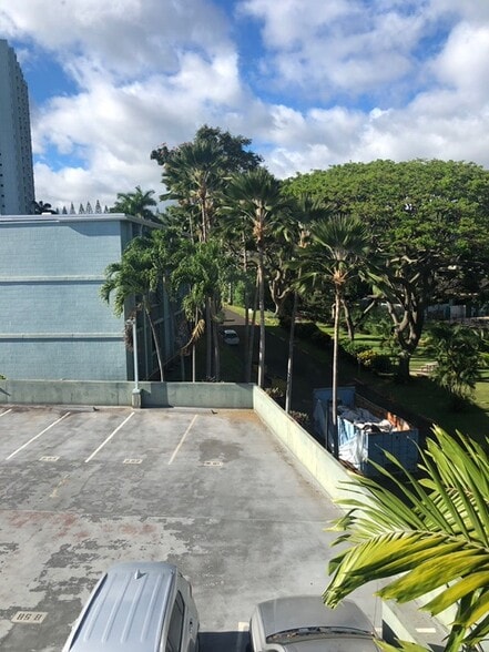 Building Photo - 98-1040 Moanalua Rd