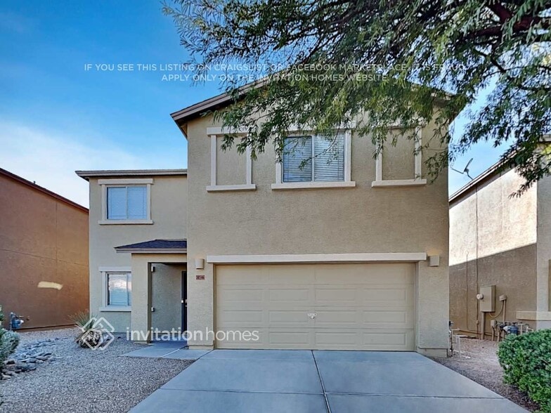 Primary Photo - 30546 N Honeysuckle Dr