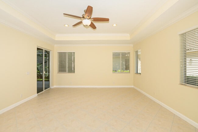 Building Photo - 7033 Willow Pine Way