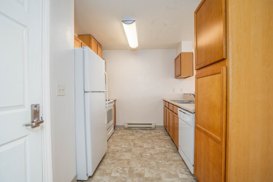 Building Photo - 5 Avalon Ct