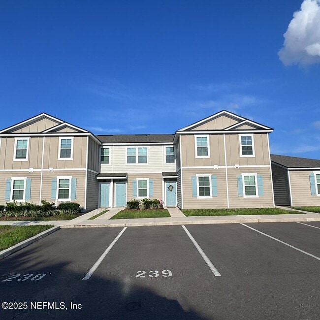 Primary Photo - 4076 Oak Mill Rd