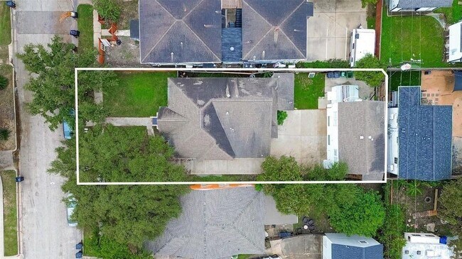 Building Photo - 1511 Scharpe St