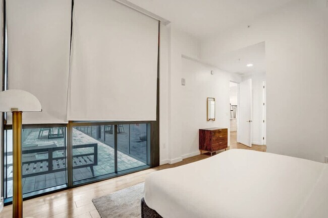 Building Photo - 1220 17th St