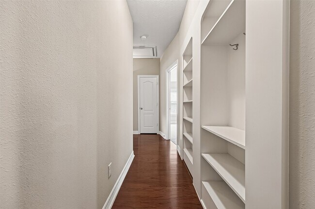 Building Photo - 4414 Westwind Garden Pass