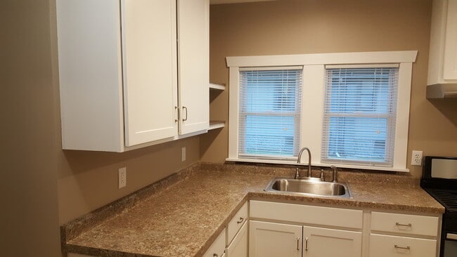 Building Photo - 6N998 Wabash Ave