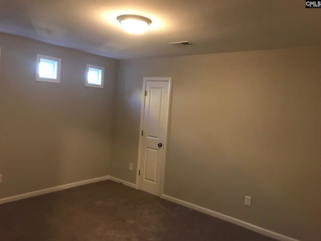 Building Photo - 374 Hollow Cove Rd