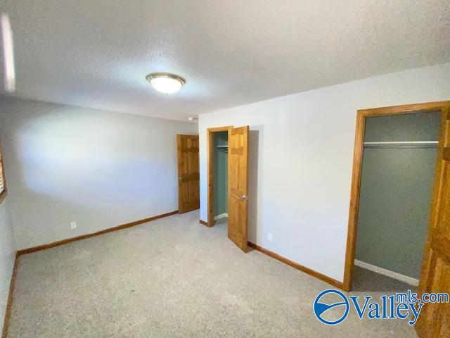 Building Photo - 93 Mountain View Dr