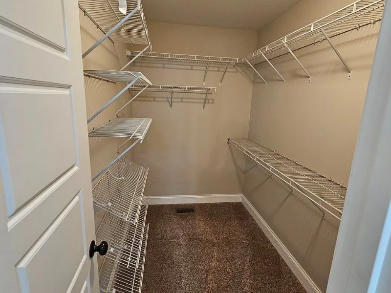 Building Photo - 4905 Cedar Creek Circle