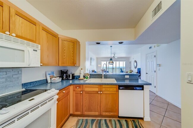Building Photo - 16550 Gulf Blvd