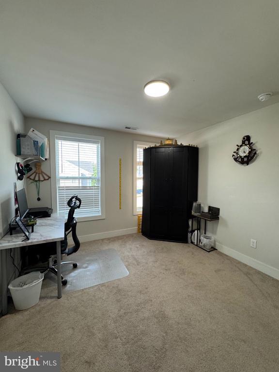 Building Photo - 213 Catalpa Ln