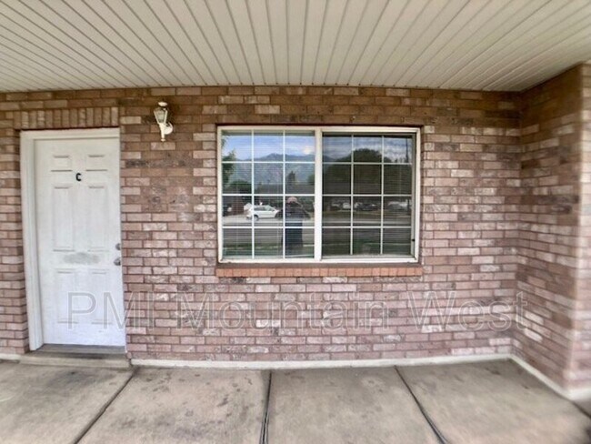 Building Photo - 1891 N Hill Field Rd