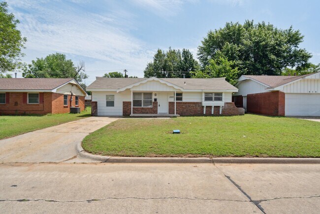 Primary Photo - 1000 Moraine Ave