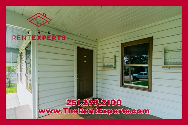 Building Photo - 100 Esplanade Ave