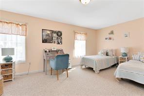 Building Photo - 14 Piezzo Dr