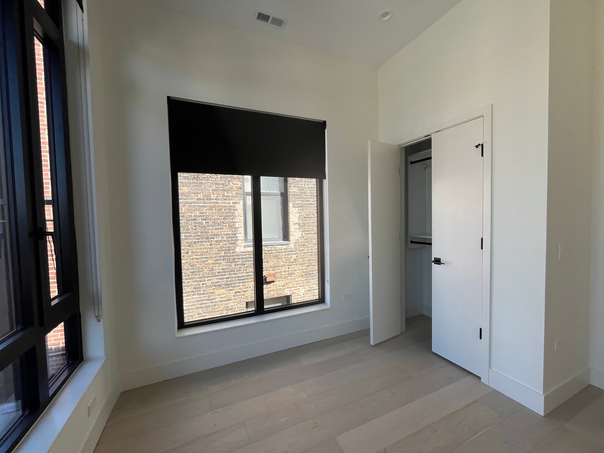 Building Photo - 151 W Ohio St