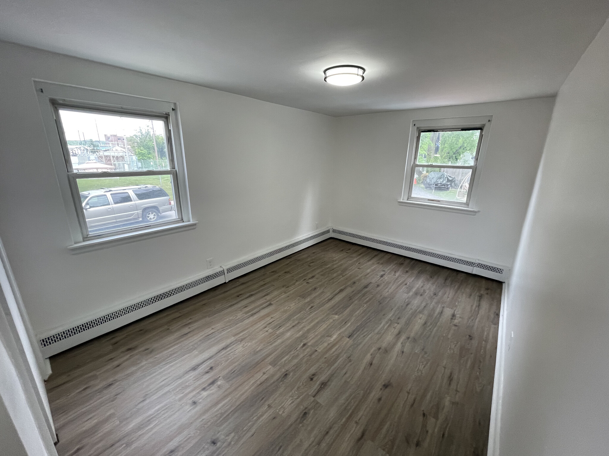 Master Bedroom - 201 Southern Ave