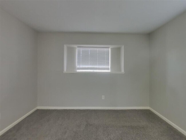 Building Photo - 4311 Chestergate Dr