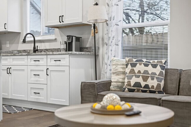 Building Photo - 518 Prospect St